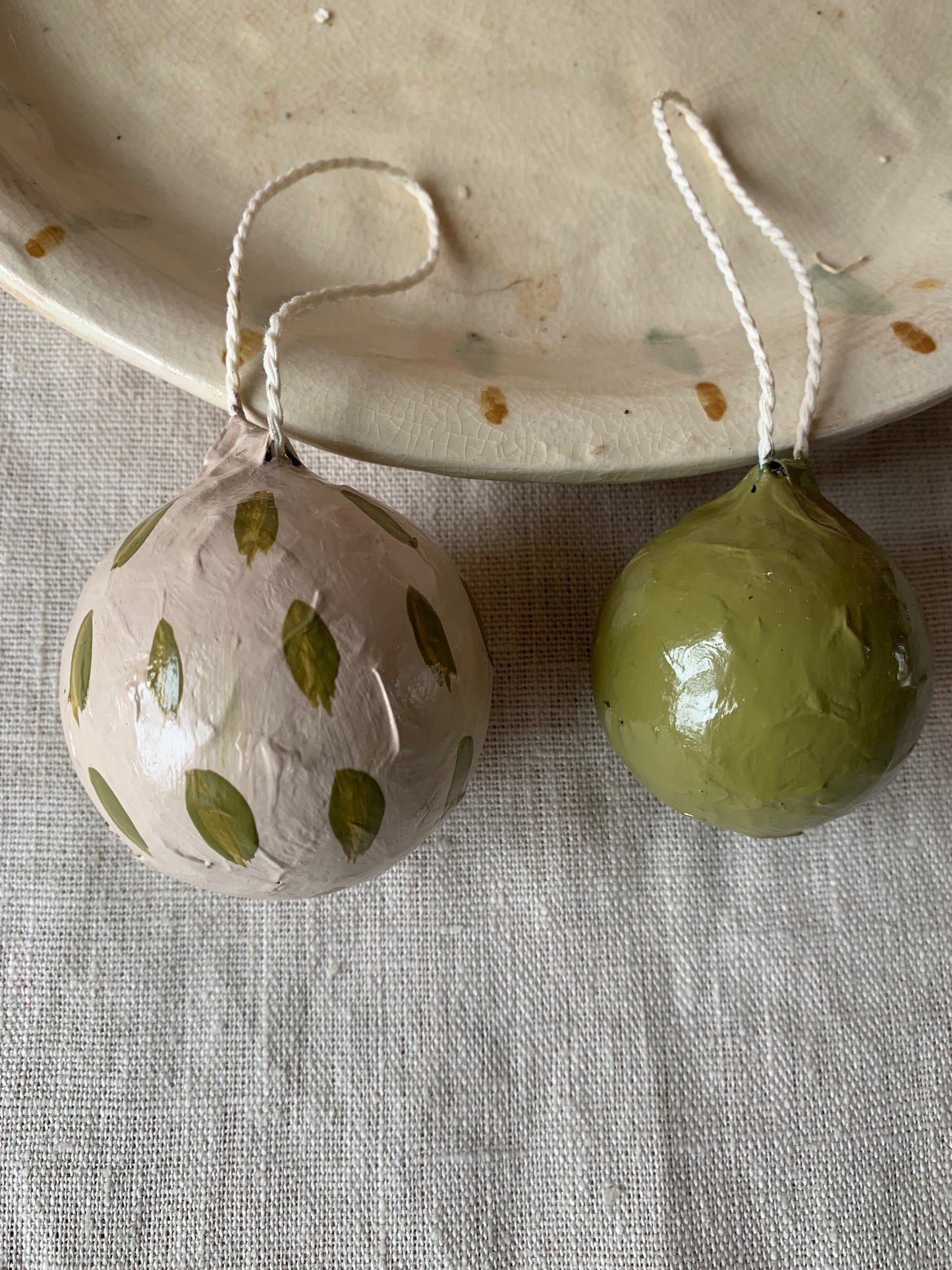 Paper mache Christmas bauble making
